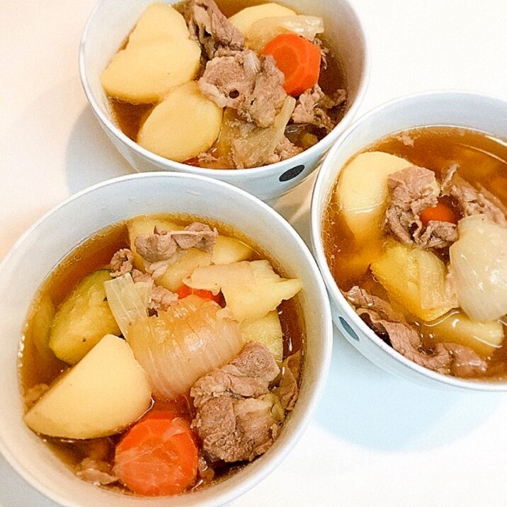 じゃがいも大量消費に ズッキーニと牛肉の肉じゃが レシピ 作り方 By えだ豆カシューナッツ 楽天レシピ